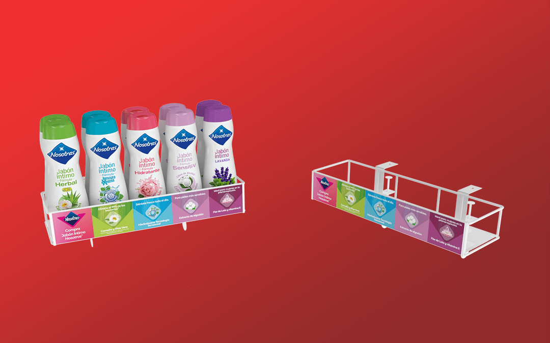 Balconera para exhibición de Jabón Intimo Nosotras con estructura elaborada en alambre y cenefa impresa en poliestireno